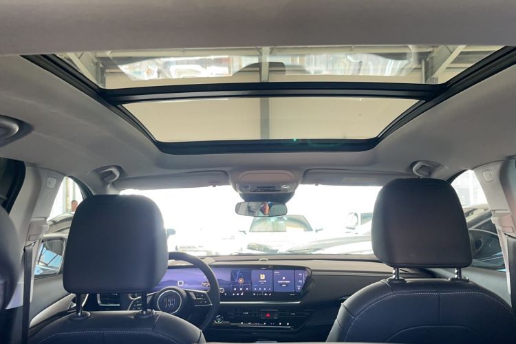 Used Buick Envision 2025 25T Entry-Grade Platinum Edition Headliner