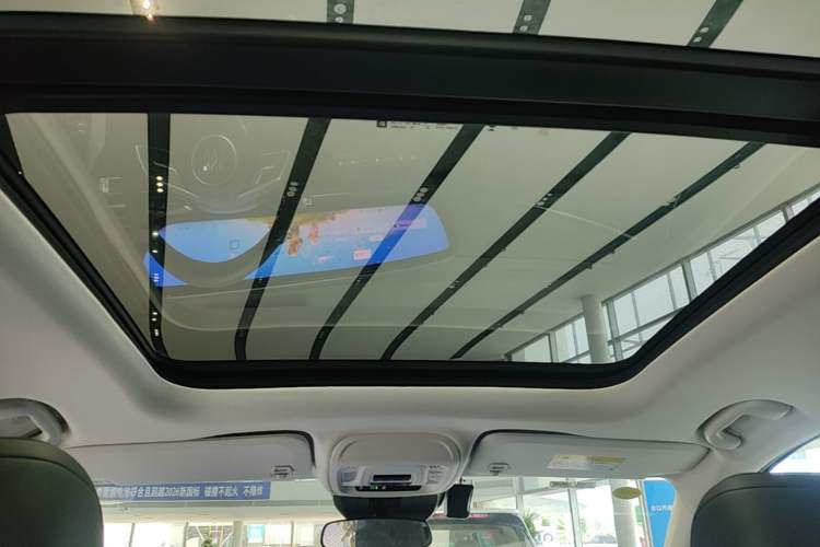 Used Buick Envision 2025 25T Entry-Grade Platinum Edition Headliner
