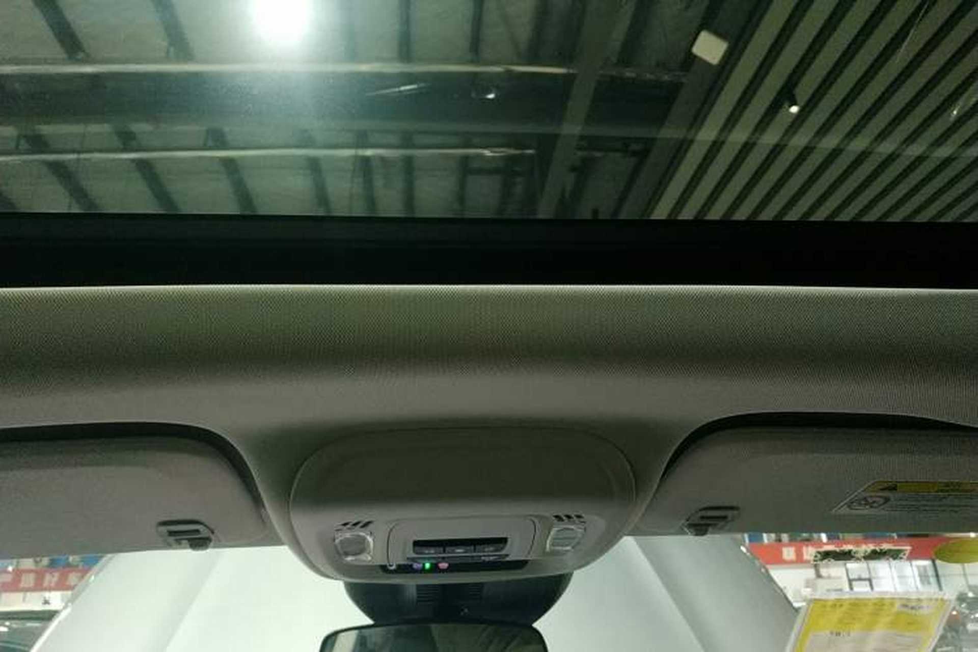 Used Buick Envision 2025 25T Entry-Grade Platinum Edition Headliner