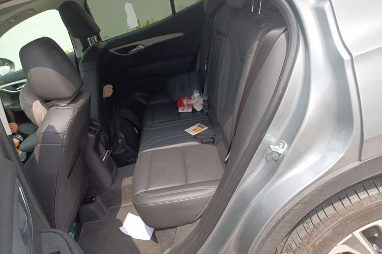Used Buick Envision 2025 25T Entry-Grade Platinum Edition Left Rear Seat