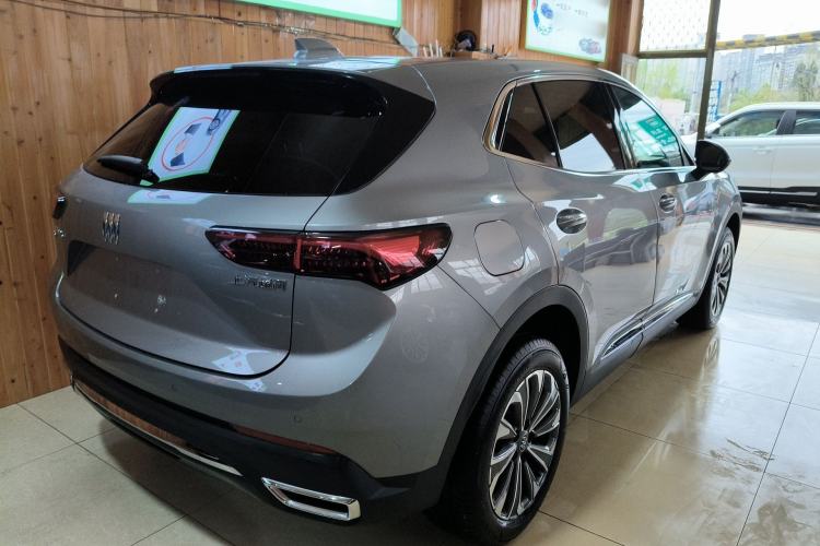 Used Buick Envision 2025 25T Entry-Grade Platinum Edition Rear Right 45 Deg