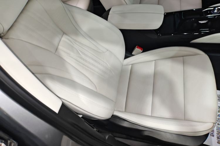 Used Buick Envision 2025 Encore Plus Four-Wheel Drive Avenir Right Front Seat