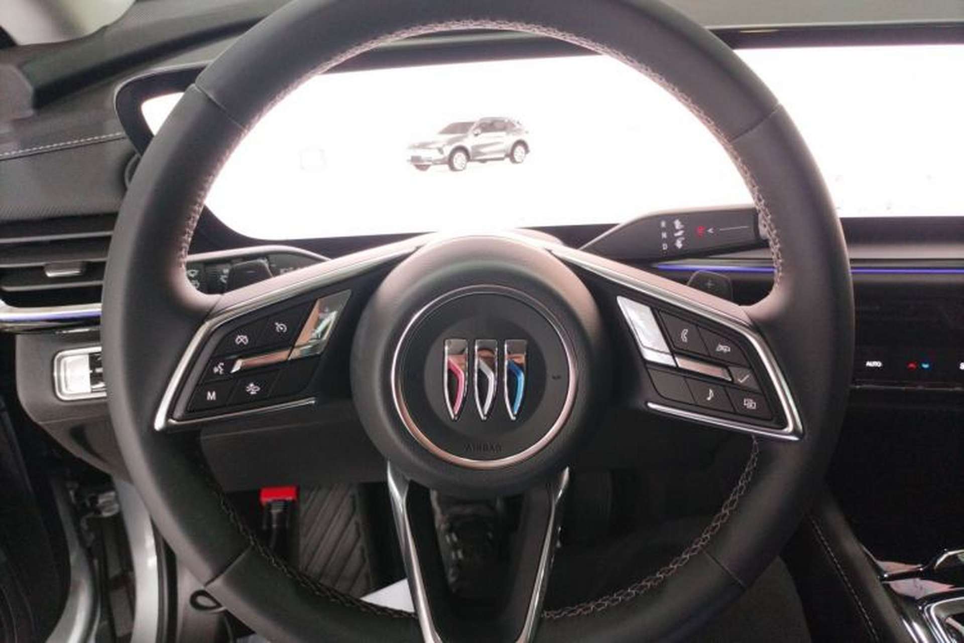 Used Buick Envision 2025 25T Entry-Grade Platinum Edition Steering Wheel