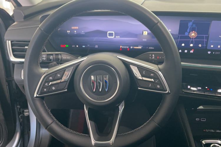 Used Buick Envision 2025 25T Entry-Grade Platinum Edition Steering Wheel