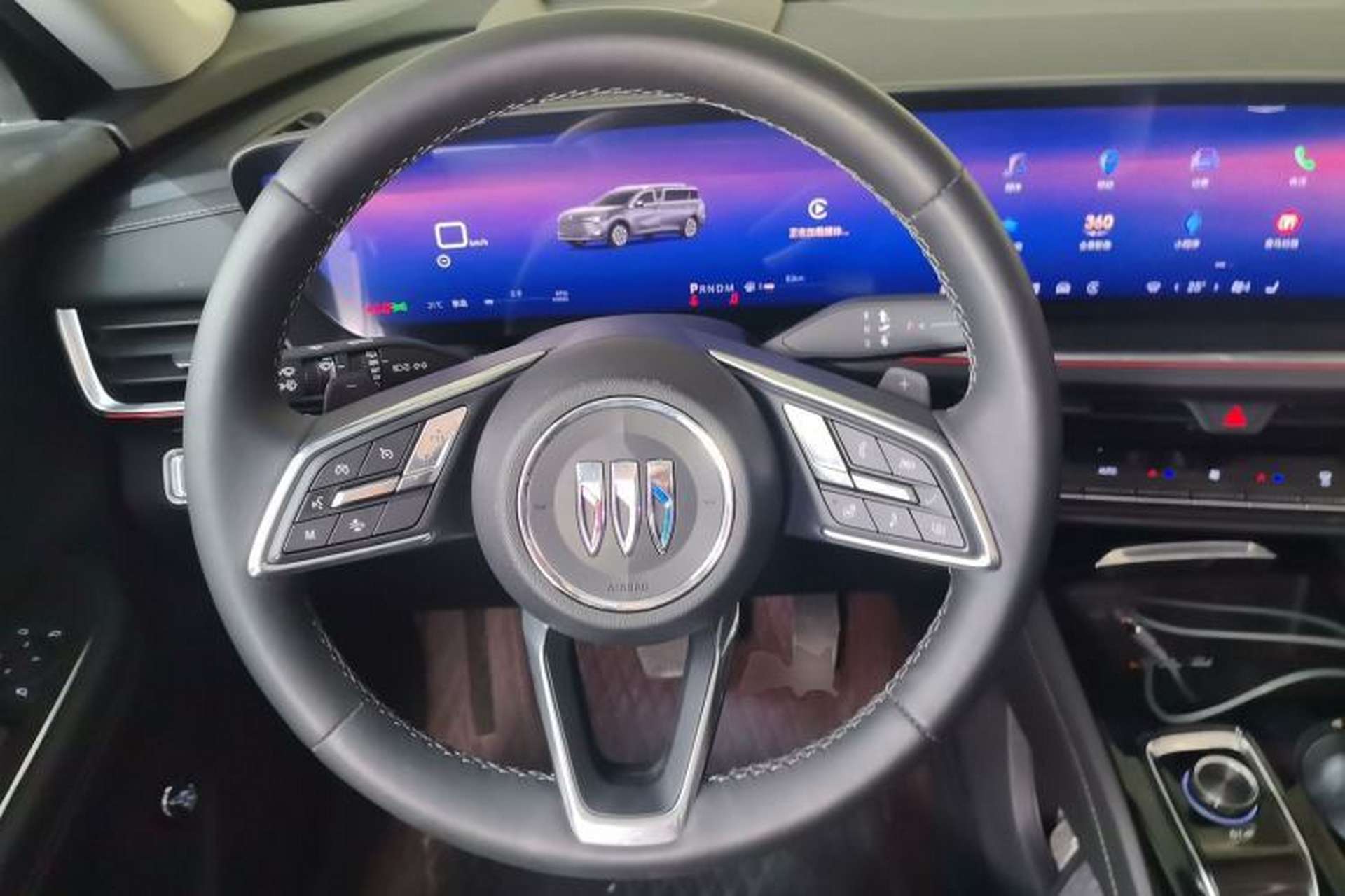 Used Buick Envision 2025 Encore Plus 28T Two-Wheel-Drive Platinum Edition Steering Wheel