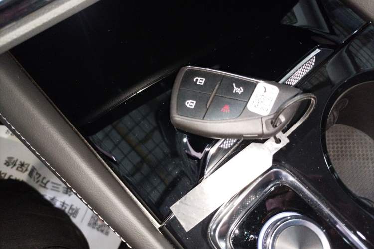 Used Buick Envision 2025 25T Entry-Grade Platinum Edition Vehicle Key