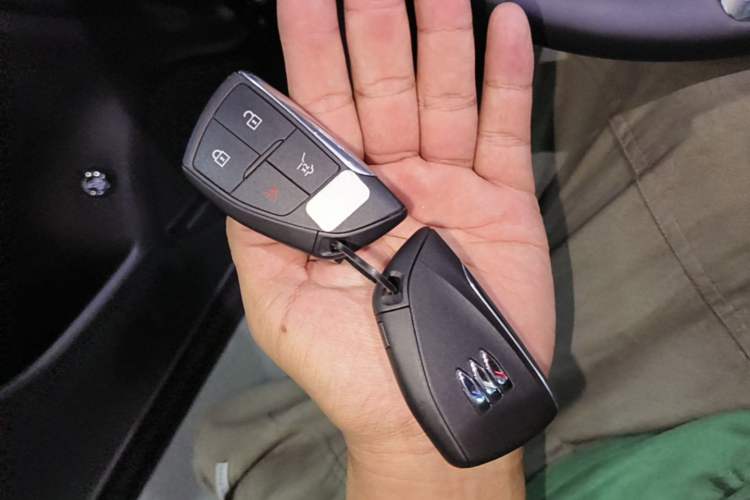 Used Buick Envision 2025 25T Entry-Grade Platinum Edition Vehicle Key