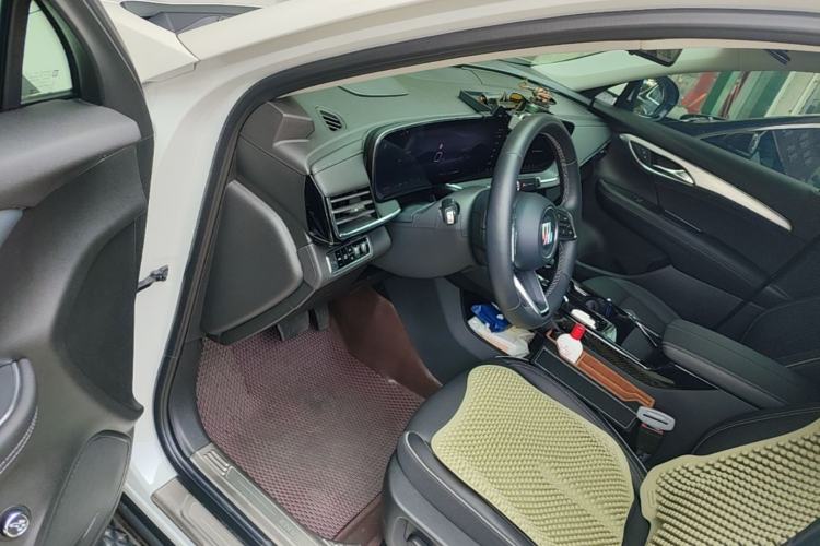 Used Buick Envision 2025 Encore Plus 28T All-Wheel-Drive Platinum Edition Driver Seat