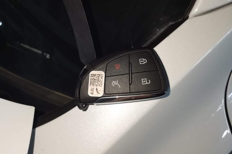 Used Buick Envision 2025 Encore Plus 28T Two-Wheel-Drive Platinum Edition Interior 1