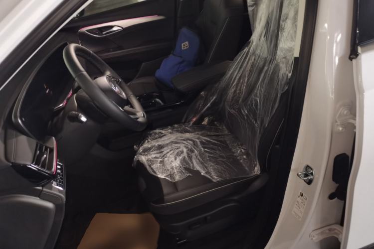 Used Buick Envision 2025 Encore Plus 28T Two-Wheel-Drive Platinum Edition Left Front Seat