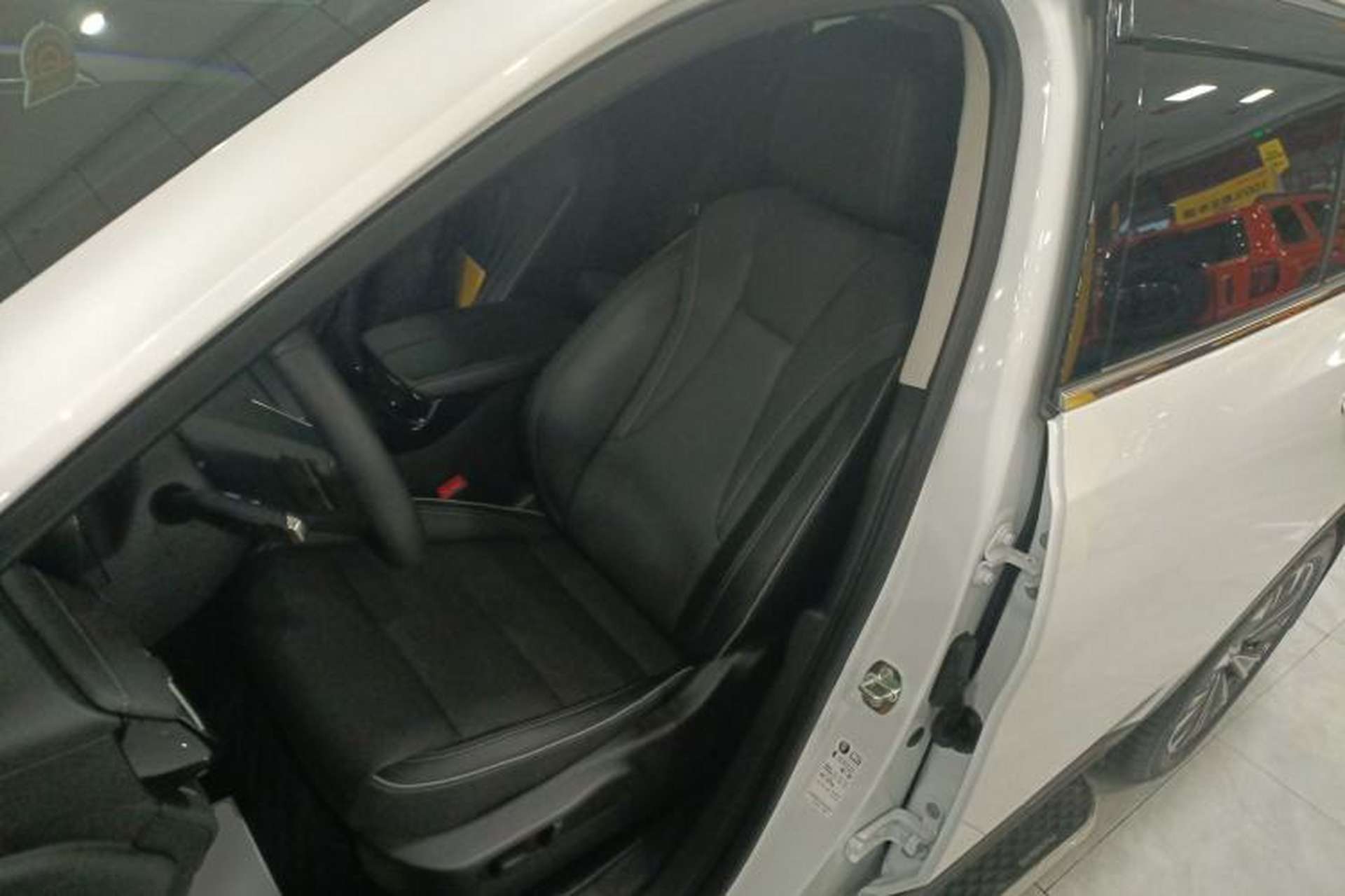 Used Buick Envision 2025 Encore Plus 28T Two-Wheel-Drive Platinum Edition Left Front Seat