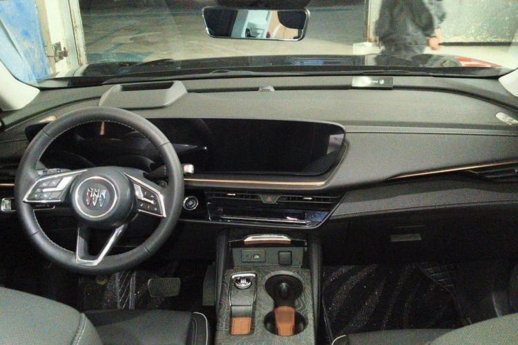 Used Buick Envision 2026 Model Equinox Plus Four-Wheel-Drive Avenir Aivia Center Console