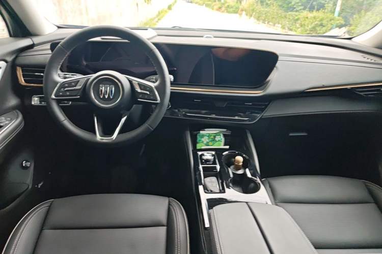 Used Buick Envision 2026 Model Equinox Plus Four-Wheel-Drive Avenir Aivia Center Console