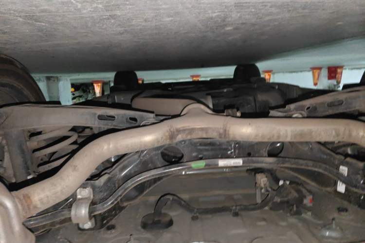 Used Buick Envision 2026 Model Equinox Plus 28T Two-Wheel-Drive Platinum Edition Chassis Rear