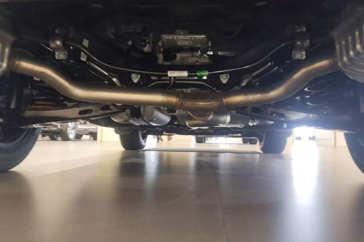 Used Buick Envision 2026 Model Equinox Plus 28T Four-Wheel-Drive Platinum Edition Chassis Rear