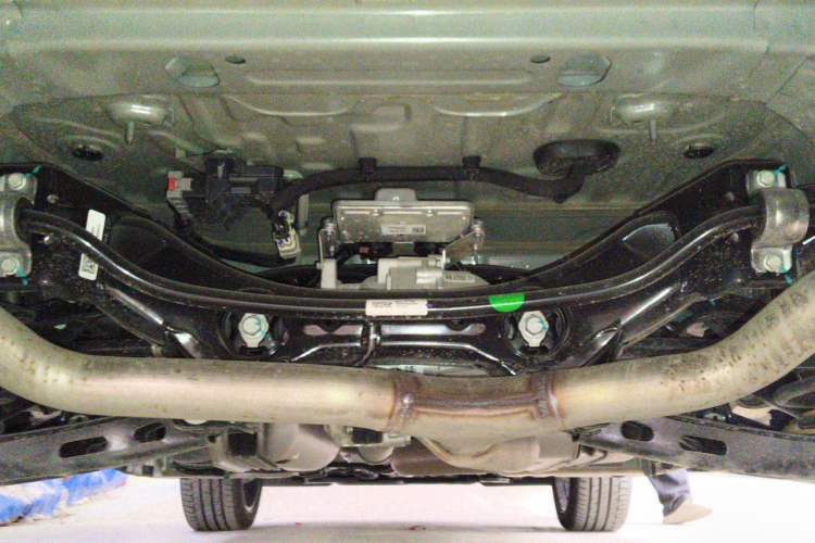 Used Buick Envision 2026 Model Equinox Plus Four-Wheel-Drive Avenir Aivia Chassis Rear