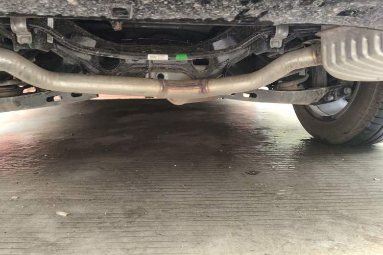 Used Buick Envision 2026 Model Equinox Plus 28T Two-Wheel-Drive Platinum Edition Chassis Rear