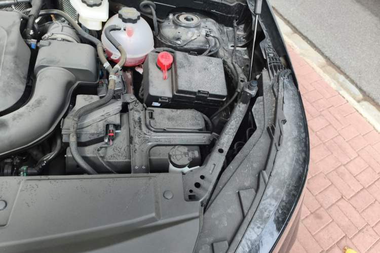 Used Buick Envision 2026 Model Equinox Plus Four-Wheel-Drive Avenir Aivia Engine Bay Left