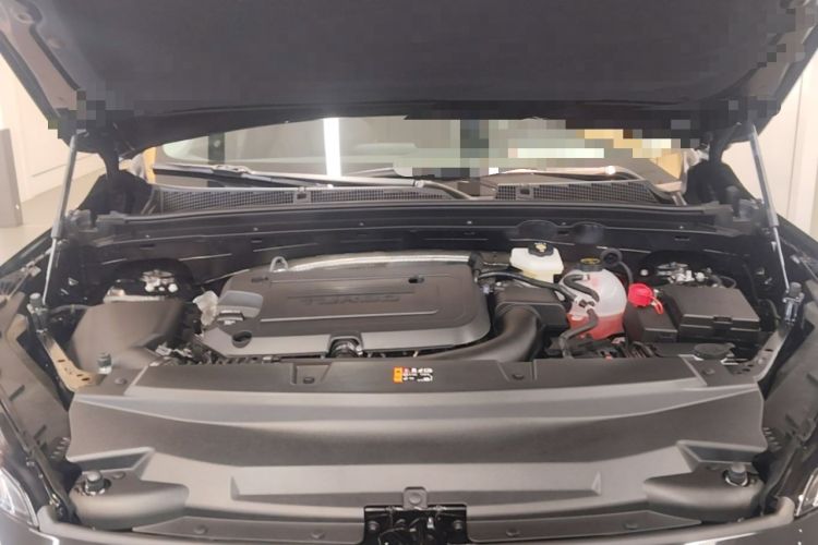 Used Buick Envision 2026 Model Equinox Plus 28T Four-Wheel-Drive Platinum Edition Engine Bay
