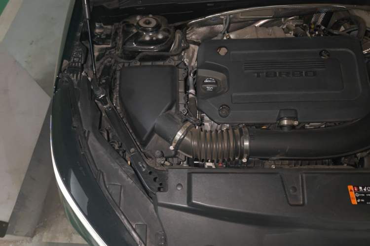 Used Buick Envision 2026 Model Equinox Plus Four-Wheel-Drive Avenir Aivia Engine Bay Right