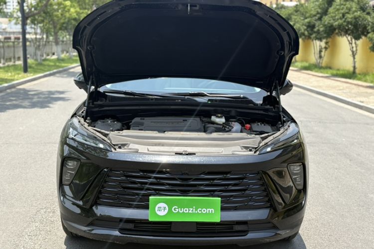 Used Buick Envision 2026 Model Equinox Plus 28T Two-Wheel-Drive Platinum Edition Engine Bay