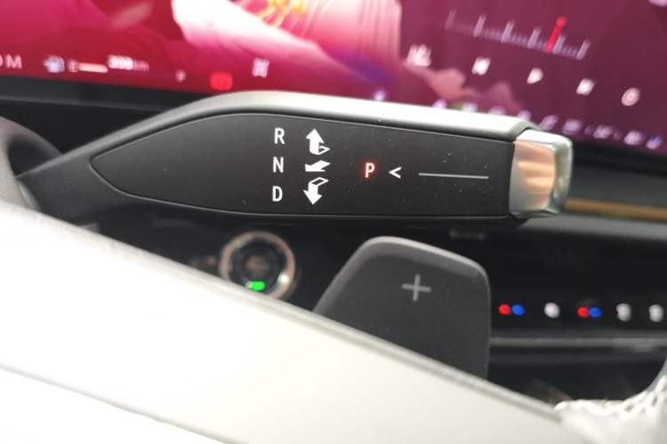 Used Buick Envision 2026 Model Equinox Plus Four-Wheel-Drive Avenir Aivia Gear Lever