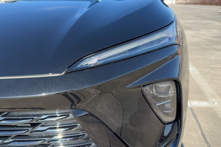 Used Buick Envision 2026 Model Equinox Plus 28T Two-Wheel-Drive Platinum Edition Left Front Headlight