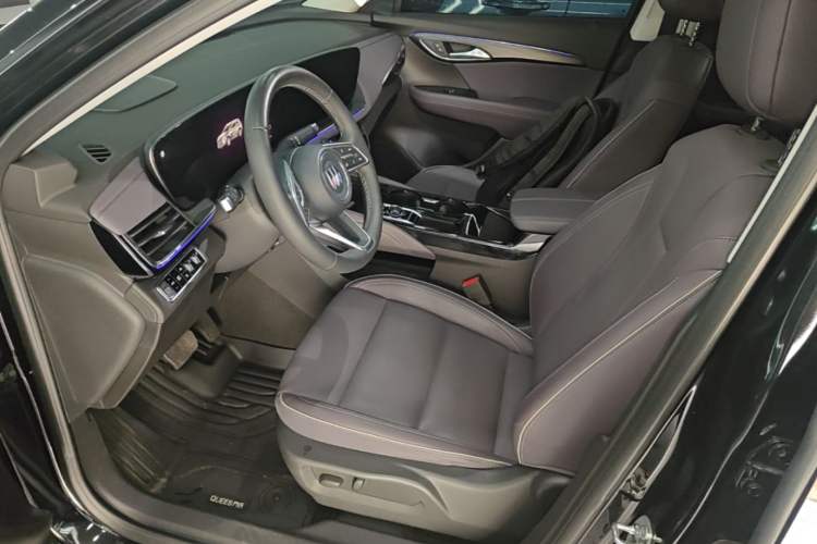 Used Buick Envision 2026 Model Equinox Plus 28T Two-Wheel-Drive Platinum Edition Left Front Seat