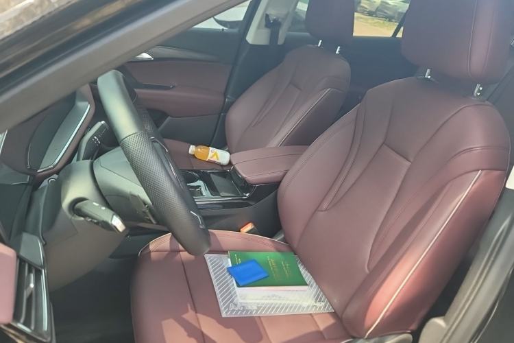 Used Buick Envision 2026 Model Equinox Plus 28T Two-Wheel-Drive Platinum Edition Left Front Seat