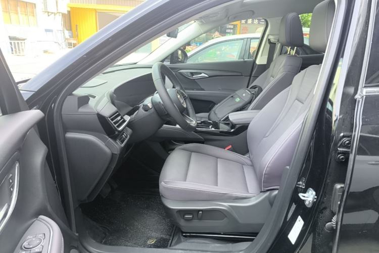 Used Buick Envision 2026 Model Equinox Plus 28T Two-Wheel-Drive Platinum Edition Left Front Seat