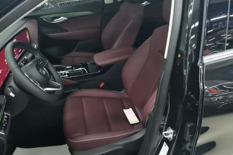 Used Buick Envision 2026 Model Equinox Plus 28T Two-Wheel-Drive Platinum Edition Left Front Seat