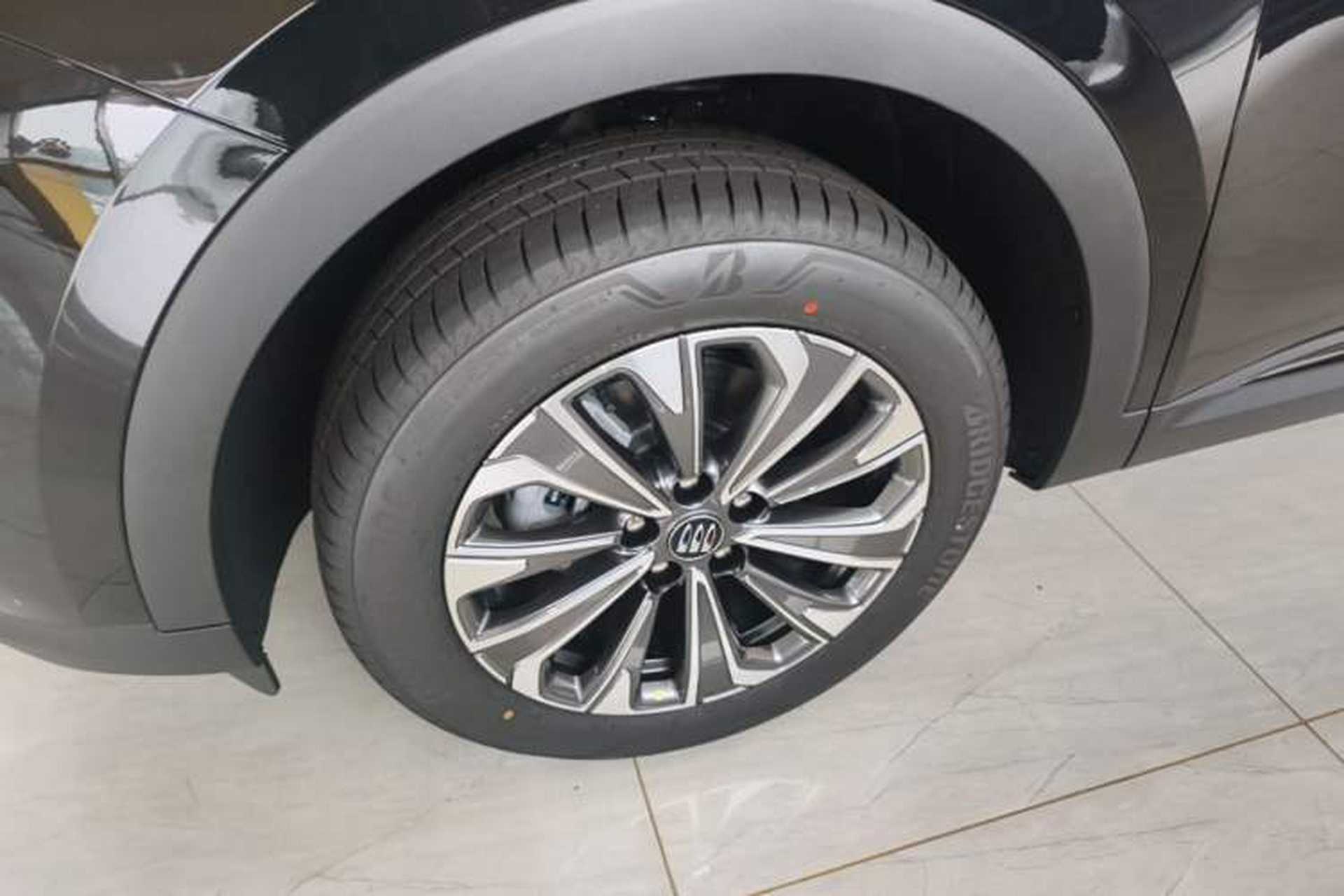 Used Buick Envision 2026 Model Equinox Plus 28T Two-Wheel-Drive Platinum Edition Left Front Wheel Hub
