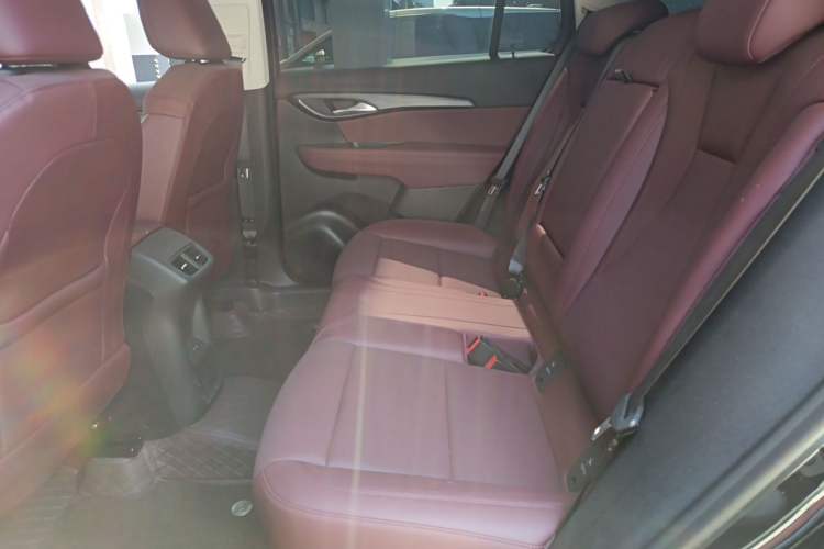 Used Buick Envision 2026 Model Equinox Plus 28T Two-Wheel-Drive Platinum Edition Left Rear Seat