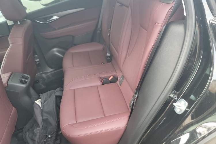 Used Buick Envision 2026 Model Equinox Plus 28T Two-Wheel-Drive Platinum Edition Left Rear Seat