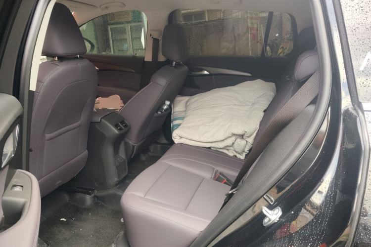 Used Buick Envision 2026 Model Equinox Plus 28T Two-Wheel-Drive Platinum Edition Left Rear Seat