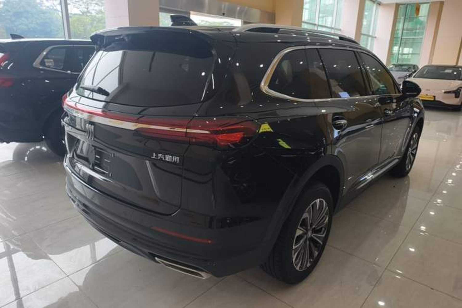 Used Buick Envision 2026 Model Equinox Plus 28T Two-Wheel-Drive Platinum Edition Rear Right 45 Deg