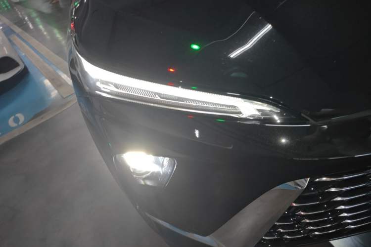 Used Buick Envision 2026 Model Equinox Plus Four-Wheel-Drive Avenir Aivia Right Front Headlight