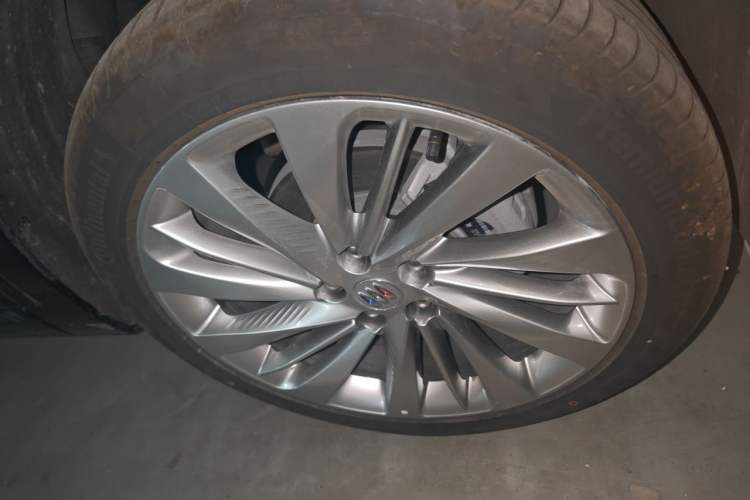 Used Buick Envision 2026 Model Equinox Plus Four-Wheel-Drive Avenir Aivia Right Front Wheel Hub