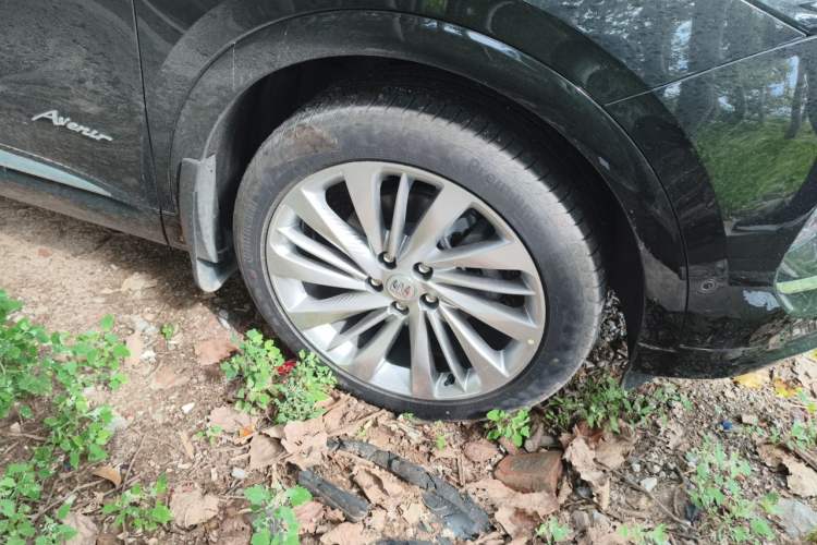 Used Buick Envision 2026 Model Equinox Plus Four-Wheel-Drive Avenir Aivia Right Front Wheel Hub