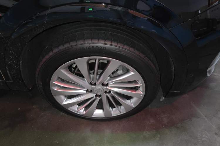 Used Buick Envision 2026 Model Equinox Plus Four-Wheel-Drive Avenir Aivia Right Front Wheel Hub