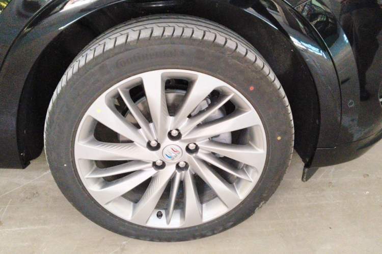 Used Buick Envision 2026 Model Equinox Plus Four-Wheel-Drive Avenir Aivia Right Front Wheel Hub