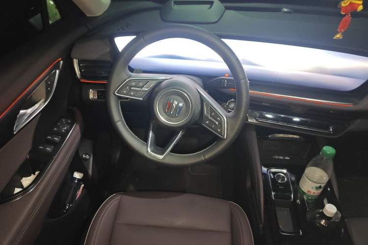Used Buick Envision 2026 Model Equinox Plus 28T Two-Wheel-Drive Platinum Edition Steering Wheel
