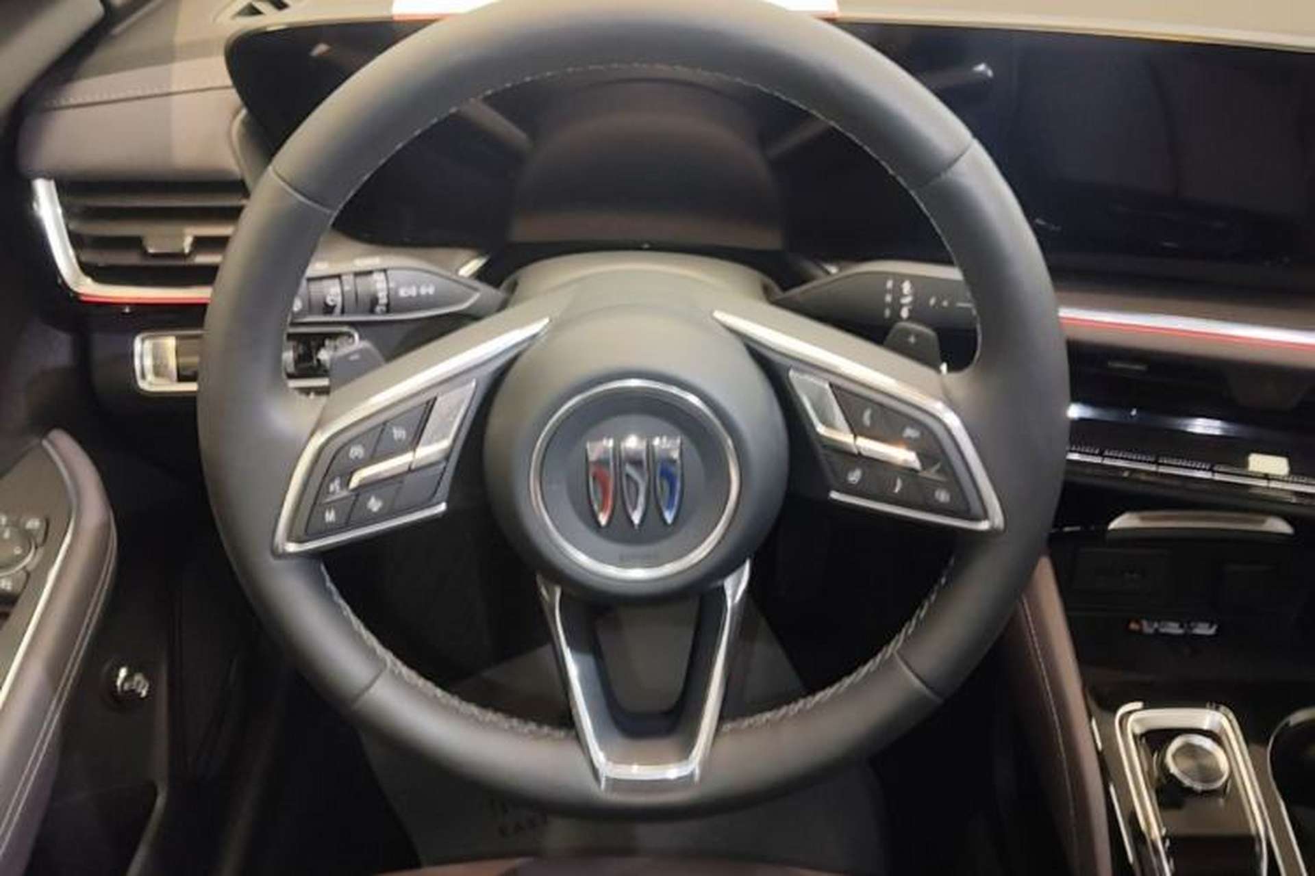 Used Buick Envision 2026 Model Equinox Plus 28T Four-Wheel-Drive Platinum Edition Steering Wheel