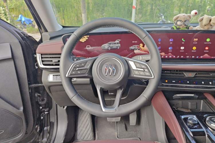 Used Buick Envision 2026 Model Equinox Plus 28T Two-Wheel-Drive Platinum Edition Steering Wheel