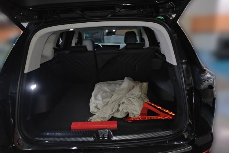 Used Buick Envision 2026 Model Equinox Plus Four-Wheel-Drive Avenir Aivia Trunk