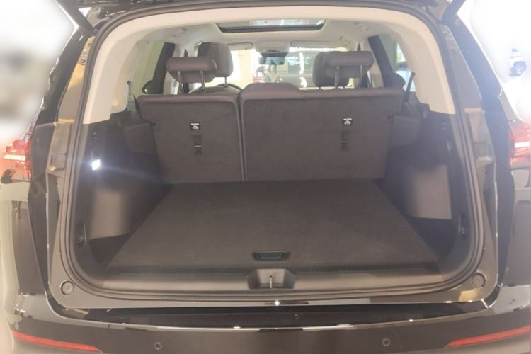 Used Buick Envision 2026 Model Equinox Plus 28T Four-Wheel-Drive Platinum Edition Trunk