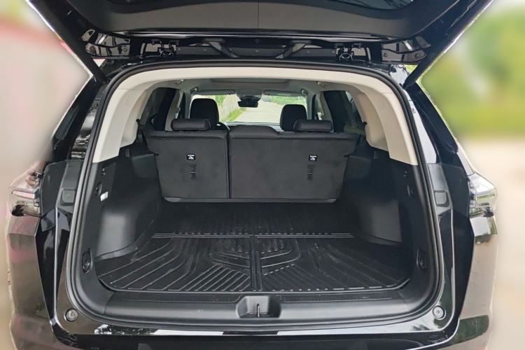 Used Buick Envision 2026 Model Equinox Plus Four-Wheel-Drive Avenir Aivia Trunk
