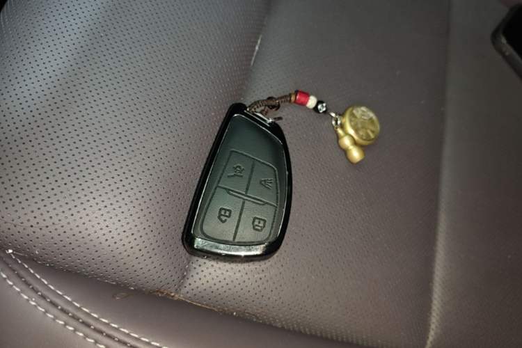 Used Buick Envision 2026 Model Equinox Plus 28T Two-Wheel-Drive Platinum Edition Vehicle Key