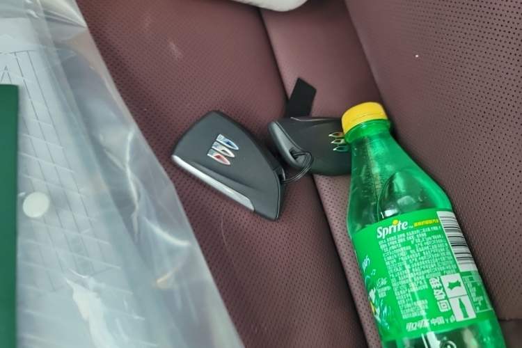 Used Buick Envision 2026 Model Equinox Plus 28T Two-Wheel-Drive Platinum Edition Vehicle Key