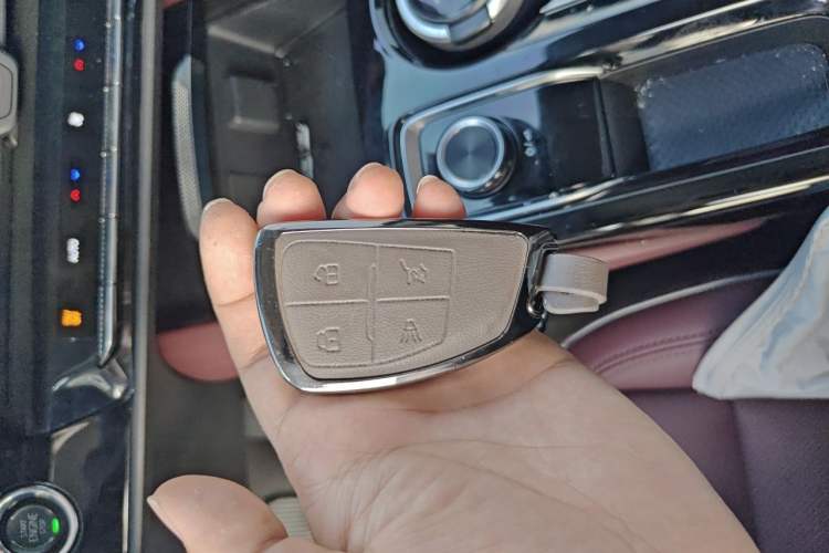 Used Buick Envision 2026 Model Equinox Plus 28T Two-Wheel-Drive Platinum Edition Vehicle Key